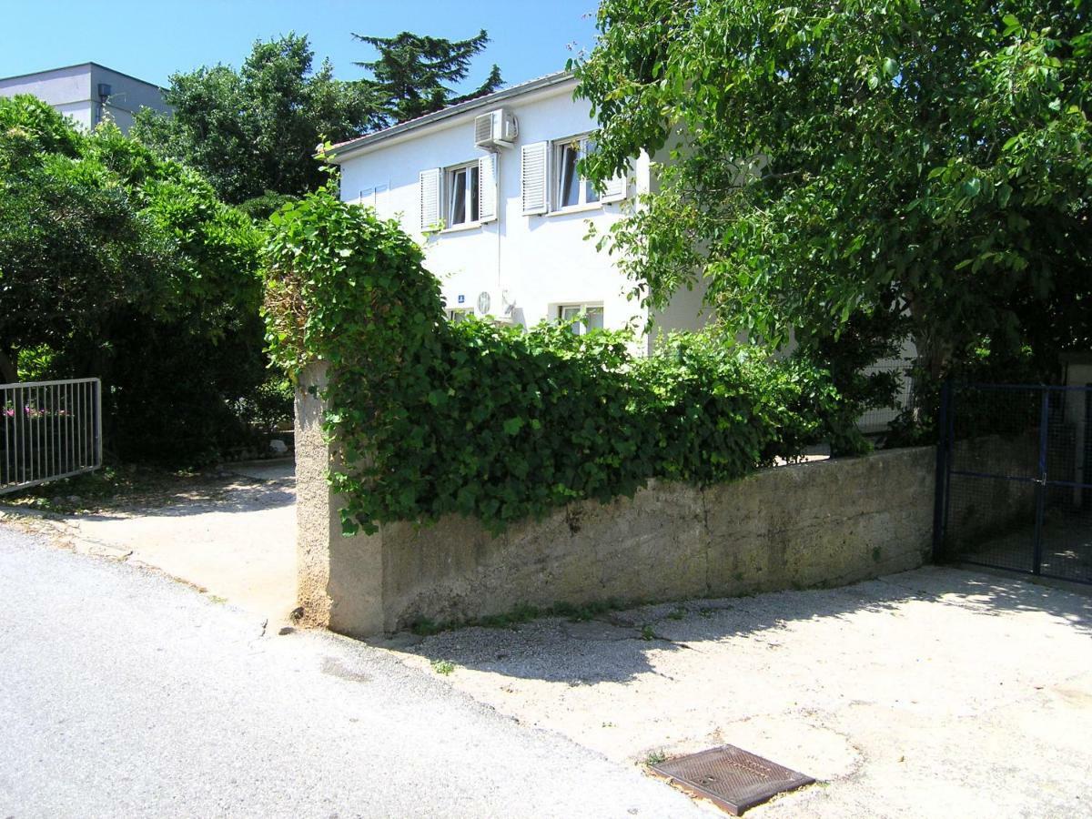 Apartment Danilo Krk Town Exterior foto